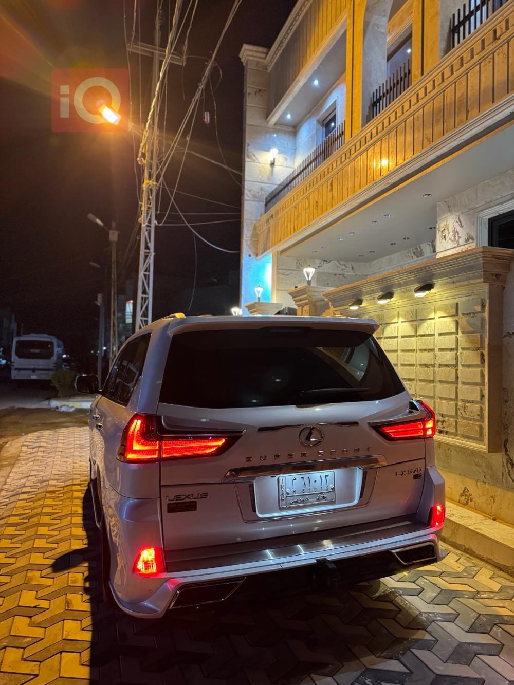 Lexus LX